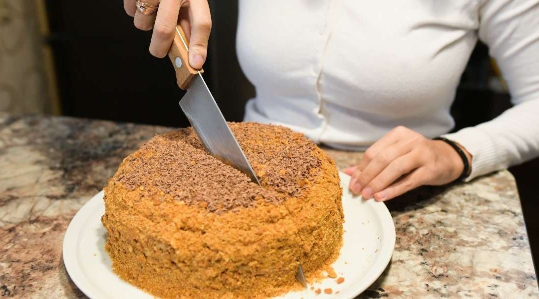 Gâteau dattes : comment sucrer naturellement votre dessert sans sucre raffiné ?